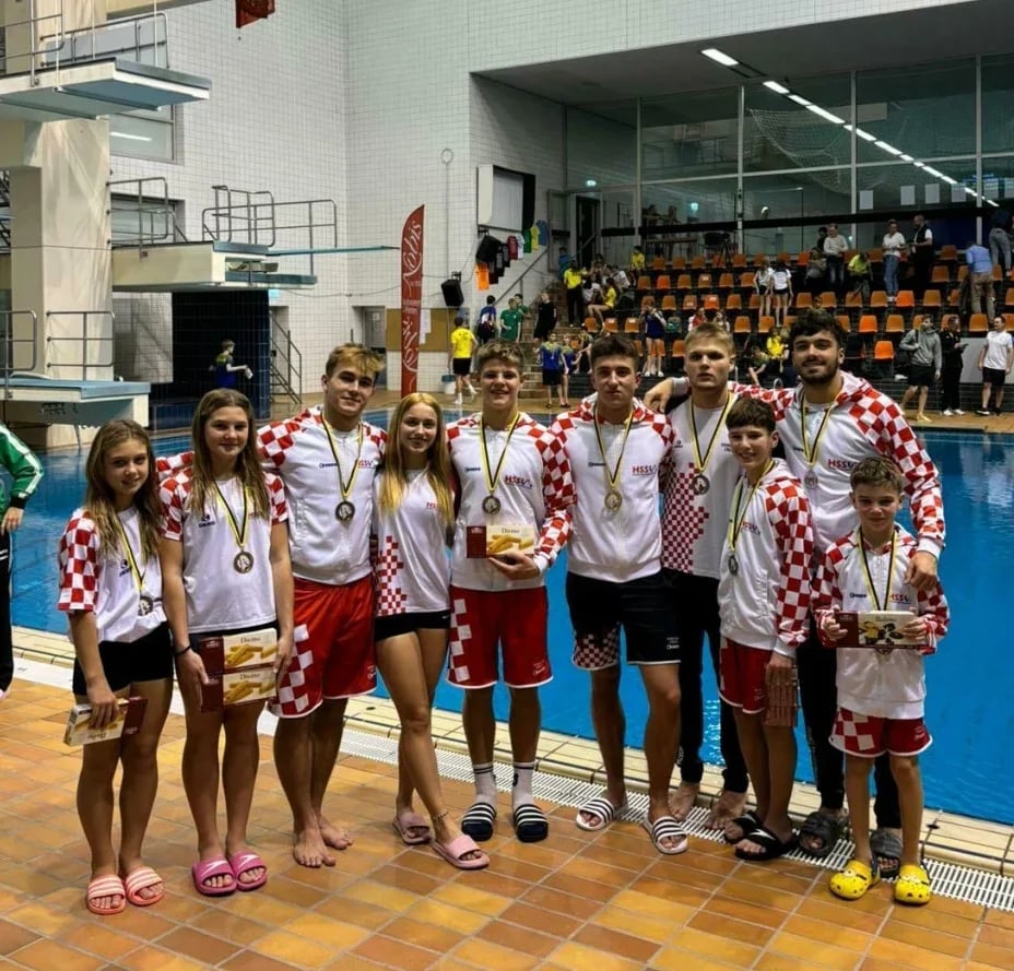 Zadarski skakači u vodu predstavljali Hrvatsku u mlađim kategorijama