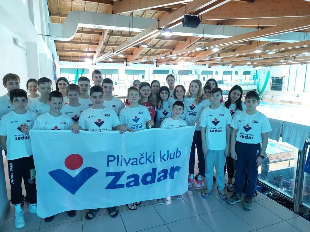 PK Zadar na natjecanju u Šibeniku osvojio 13 odličja
