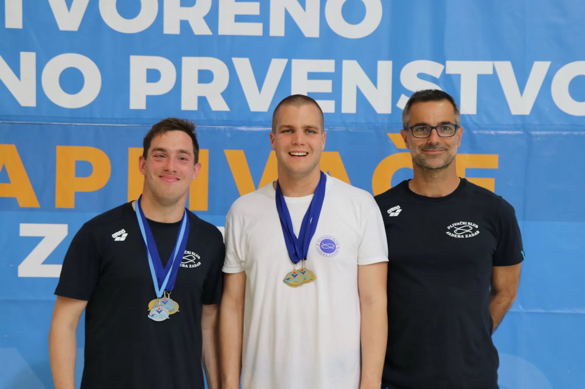 Mihovil i Josip iz PK Jadera osvojili 6 zlata i dva srebra na Otvorenom regionalnom prvenstvu za paraplivače