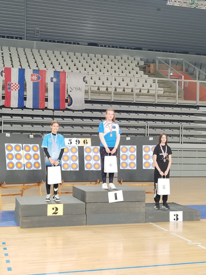 STRELIČARSTVO – Sestrama Štampalija zlato i srebro