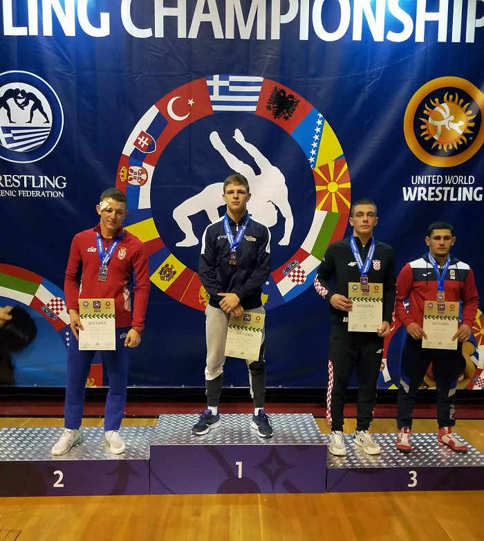 Roko Strika brončani na prvenstvu Balkana u hrvanju