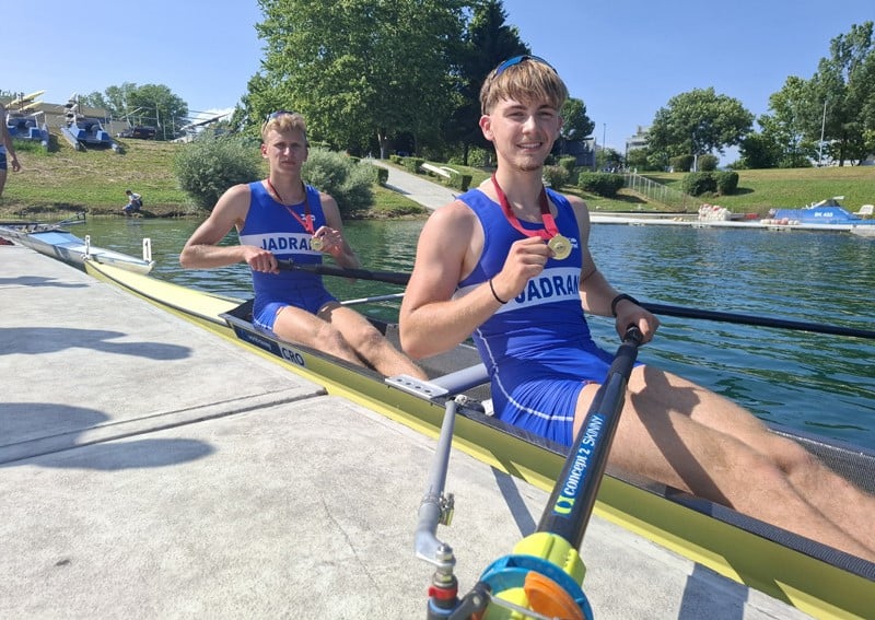 VESLANJE – Jadranu u Zagrebu pet medalja