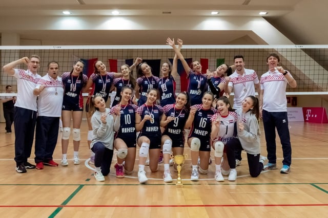 MEVZA Kadetkinje Hrvatske osvojile drugo mjesto na kvalifikacijama za Europsko prvenstvo u Zadru