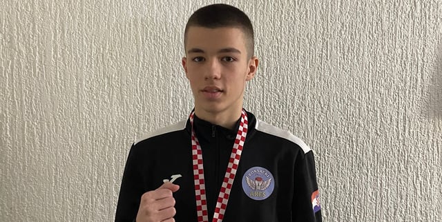MLAĐE SENIORSKO PH U BOKSU Luka Bukvić (BK Ares) prvak Hrvatske u kategoriji do 63,5 kg