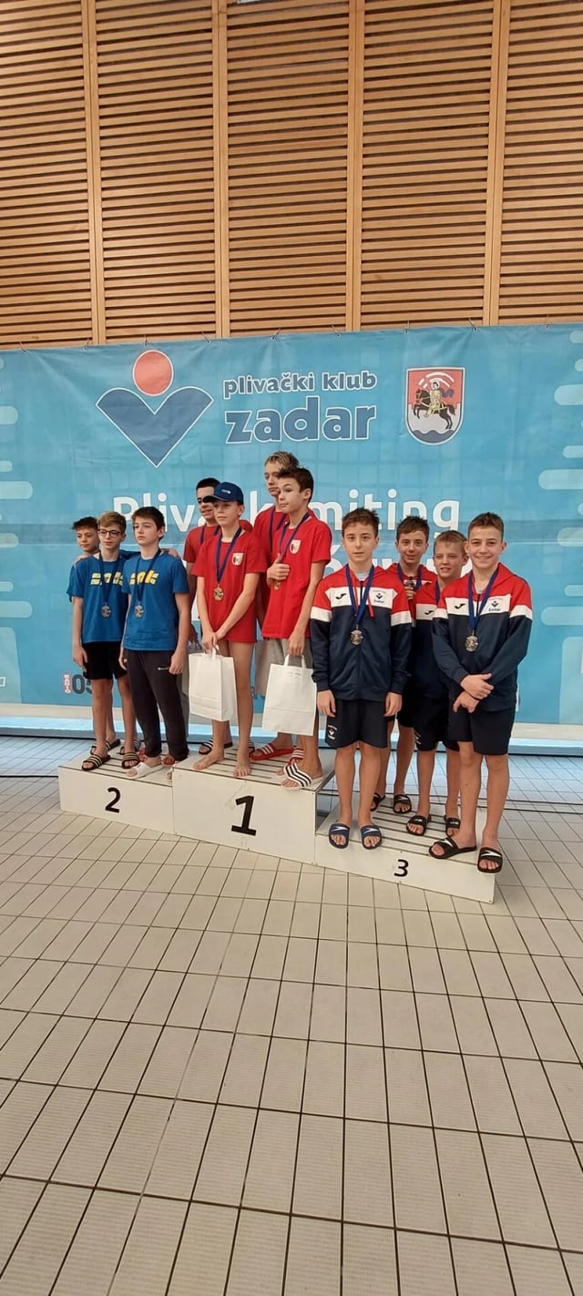 PLIVAČKI KLUB ZADAR Srebro i osam bronci na mitingu “Sveti Krševan”
