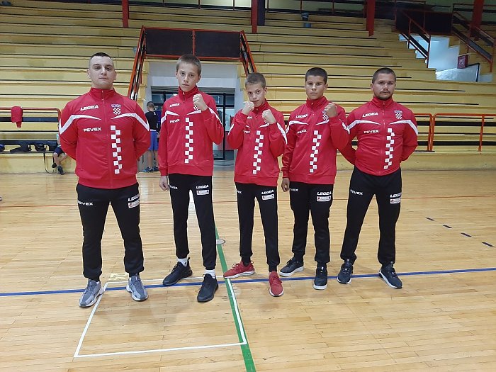 Trojica Zadrana s boksačkom kadetskom reprezentacijom