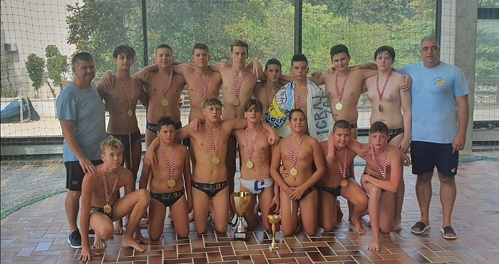 Kadeti VK Zadar 1952 državni prvaci, pobijedili su Jug