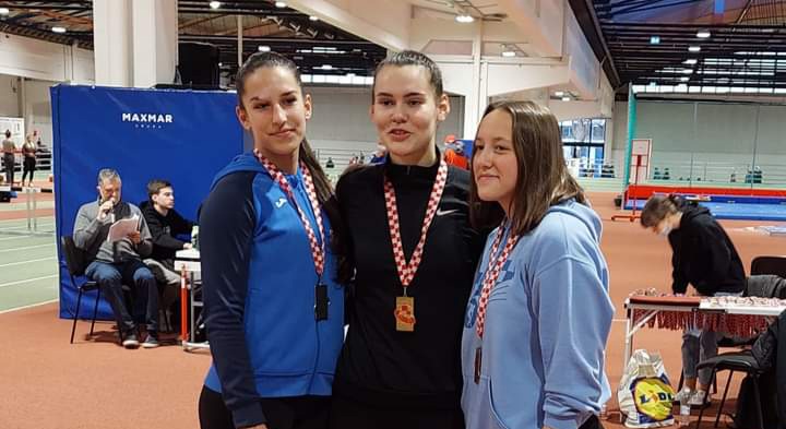 MLAĐE JUNIORSKO PH U ATLETICI Pet medalja predstavnika AŠK-a
