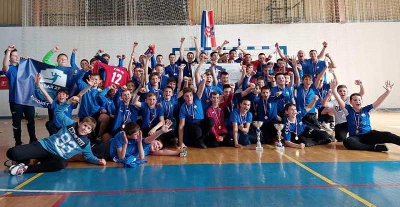 RUKOMETNI KLUB ZADAR 2013 Prvaci Dalmacije s uzrastima U-11 i U-13