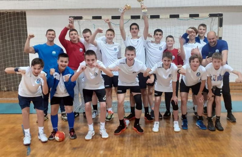 RUKOMETNI KLUB ZADAR 2013 Zadrani osvojili prvo mjesto na 11. Turniru “Mali Uskok” u Senju
