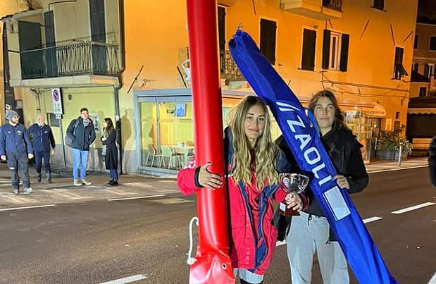 JEDRILIČARSKI KLUB USKOK Prvo mjesto Noele Petešić i Petre Gambiraža na Imperia winter regati( Italija) za klasu 420