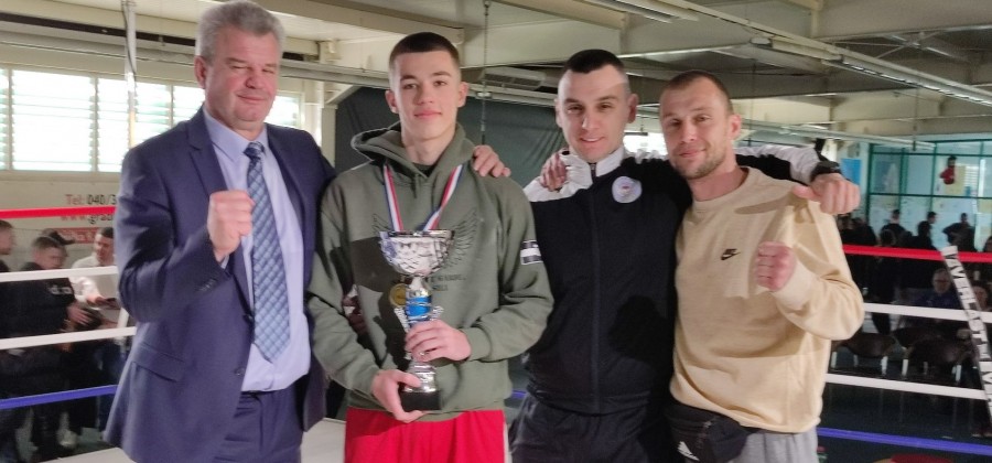 BOKSAČKI KLUB ARES Luka Bukvić prvak Hrvatske i najbolji boksač prvenstva!