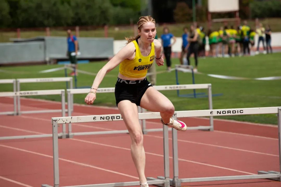 ATLETIKA  – Fortiusova ženska štafeta brončana